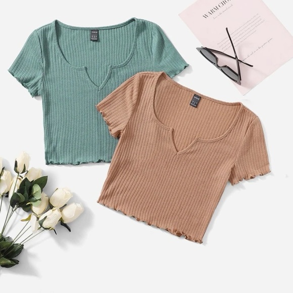 SHEIN Tops - Lettuce trim top